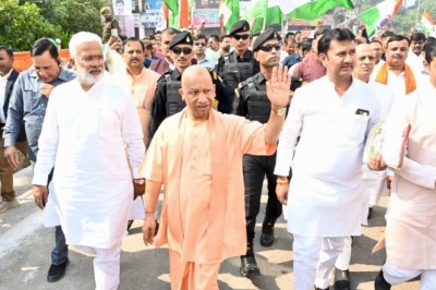 सभी स्कूलों में ‘वंदे मातरम्’ का गायन होगा अनिवार्य, - योगी आदित्यनाथ