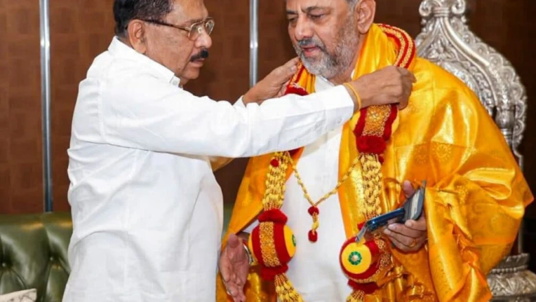 शपथ का समय 4 बजे से बदलकर 4 बजकर 5 मिनट, मंच की दिशा भी पलटी — आखिर किसके इशारे पर?
