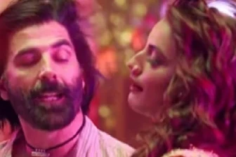 अक्षय कुमार के साथ काम करने पर भोजपुरी एक्ट्रेस अक्षरा सिंह ने जताई खुशी, नया गाना रिलीज होते ही छाया