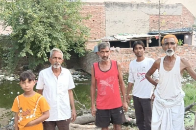 फरीदाबाद: 600 गज का पार्क बना जहरीले सांपों का तालाब, 10 साल से सुविधाओं को तरस रहे लोग