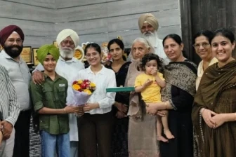 उत्तराखंड पीसीएस टॉपर जसमीत कौर: नौकरी के साथ पढ़ाई कर रचा इतिहास, बताया सफलता का मंत्र
