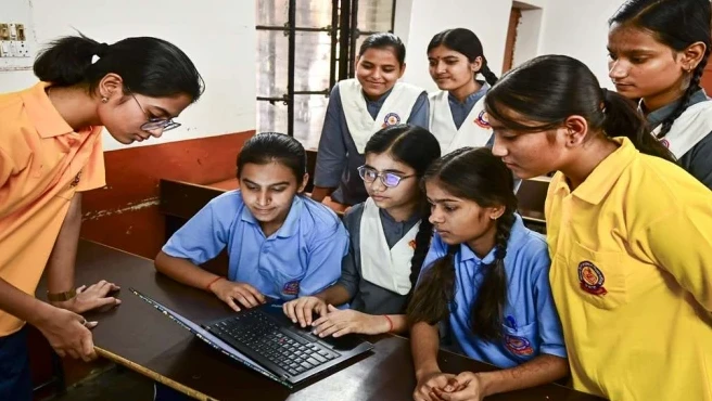 1 जून को फिर निराशा: CBSE का री-इवैल्यूएशन पोर्टल बंद, 12वीं के छात्रों की मुश्किल बरकरार