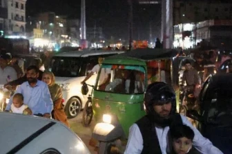 मिडिल ईस्ट संकट से कांपा पाकिस्तान, इस्लामाबाद में रात के कारोबार पर लगी पाबंदी