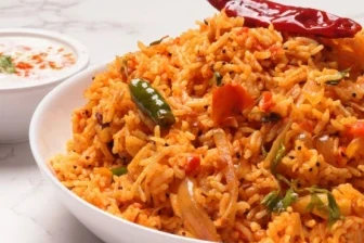 अचार और नमकीन से आत्मनिर्भरता की राह, इन महिलाओं के स्वाद का बढ़ता जा रहा है क्रेज