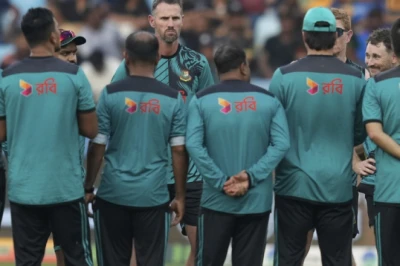 ऑस्ट्रेलिया दौरे से ठीक पहले बांग्लादेश को बड़ा झटका, तेज गेंदबाजी कोच शॉन टेट ने दिया इस्तीफा
