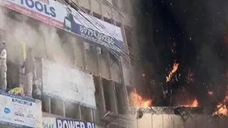 दिल्ली और मुजफ्फरपुर के बाद अब हैदराबाद में भीषण आग, कमर्शियल कॉम्प्लेक्स में मचा हाहाकार
