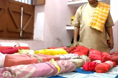 मिथिला की सदियों पुरानी वंशावली परंपरा को सहेज रहे पूर्णिया के विद्यानंद झा, जिनमें दर्ज है पूरा इतिहास