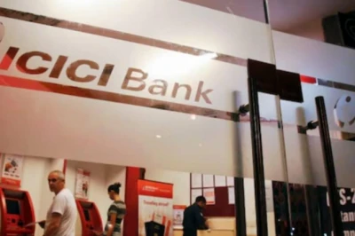 ICICI Bank को SEBI से वार्निंग लेटर, FPI फंड ट्रांसफर मामले में नियमों के उल्लंघन का मामला