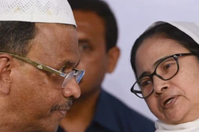 कभी 'चुनाव आयोग के पैर तोड़ने' की धमकी देने वाले फिरहाद हकीम अब क्यों पड़े शांत? कोलकाता मेयर पद से दिया इस्तीफा