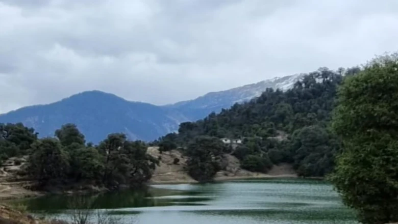 जहां झील के पानी में उतर आता है पूरा हिमालय: उत्तराखंड का देवरिया ताल ट्रैक छुट्टियों के लिए है बेहद खास
