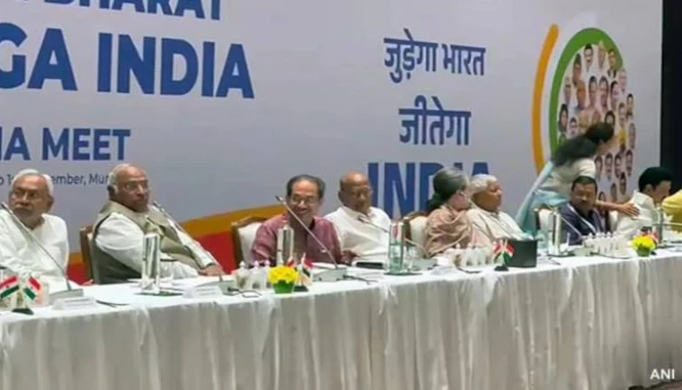 INDIA गठबंधन को बड़ा झटका: DMK ने 8 जून की दिल्ली बैठक से किया किनारा, कांग्रेस पर लगाया विश्वासघात का आरोप