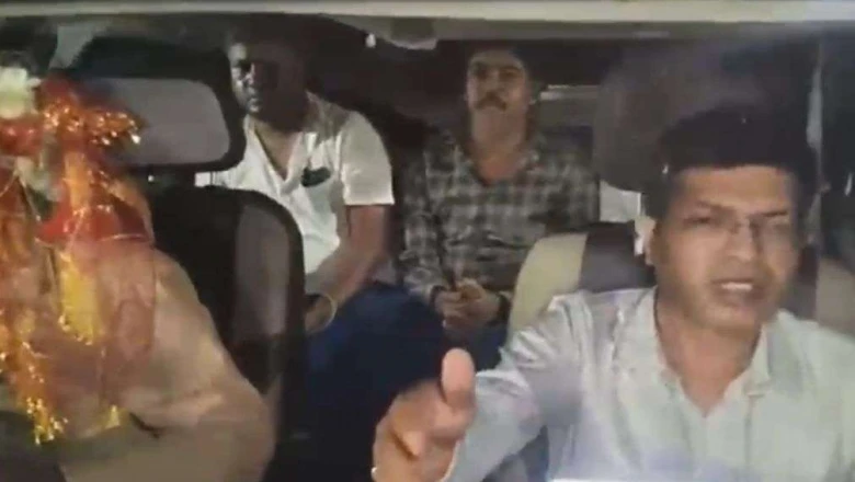 टीएमसी को दोहरा झटका! NIA ने पूर्व विधायक शौकत मोल्ला को दबोचा, उधर कई नेता कांग्रेस में शामिल