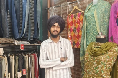अखबार बांटने से लेकर अपने ब्रांड तक: जमशेदपुर के मनप्रीत की प्रेरक यात्रा