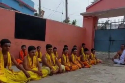 गर्मी की छुट्टियों में 'देवभाषा' का पाठ: महिषी में बच्चों को संस्कृत, संस्कार और संस्कृति से जोड़ने की प्रेरक मुहिम शुरू