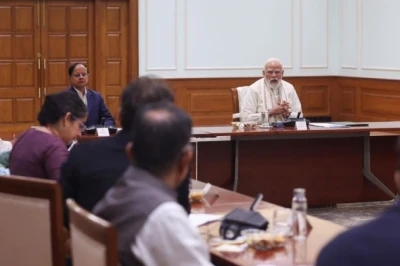 वैश्विक उथल-पुथल के बीच आर्थिक सलाहकार परिषद के साथ PM मोदी की अहम बैठक, इन मुद्दों पर मंथन