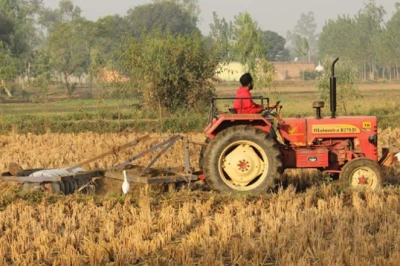 खरीफ की बुवाई से पहले मिट्टी परीक्षण क्यों जरूरी, खेत के किन हिस्सों से लें नमूना और क्या हैं नियम?