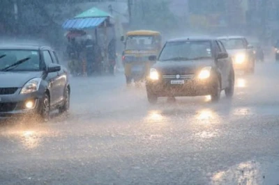 दिल्ली में आज देर रात तेज हवाओं संग बारिश के आसार, जानिए रविवार को कैसा रहेगा मौसम
