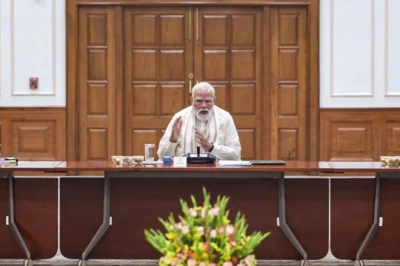 वैश्विक तनाव के बीच पीएम मोदी ने EAC-PM के साथ की अहम बैठक, अर्थव्यवस्था को रफ्तार देने पर मंथन