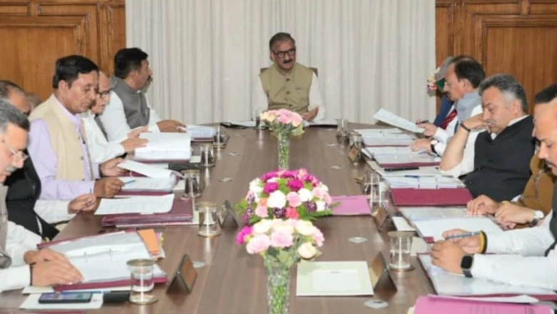 हिमाचल कैबिनेट के बड़े फैसले: 400 वर्क इंस्पेक्टर समेत हजारों पदों पर भर्ती, किसानों को राहत और नई योजनाओं को हरी झंडी