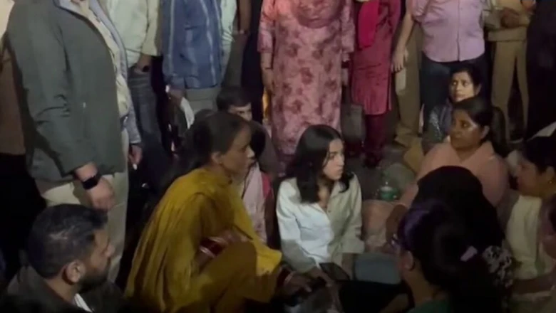 शिमला के संजौली में नाबालिग से छेड़छाड़ का मामला गरमाया, छह हिंदू कार्यकर्ता गिरफ्तार, थाने के बाहर प्रदर्शन