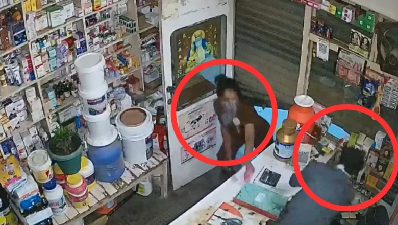 छोरियां भी पीछे नहीं! युवती ने रात के अंधेरे में दोस्त संग तोड़ा मेडिकल स्टोर का शटर, चोरी कर हुए फरार; पूरी वारदात CCTV में कैद