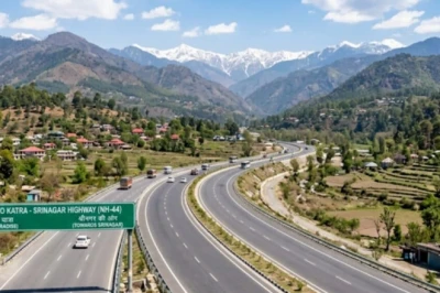 कटरा से श्रीनगर तक तेज सफर की नई राह, चार लेन का हाईवे बदल देगा कश्मीर की सूरत, NH-44 पर घटेगा बोझ