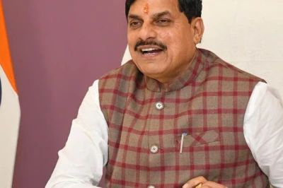 नामांकन रद्द होने पर गरमाई सियासत, सीएम मोहन यादव ने कांग्रेस पर साधा निशाना