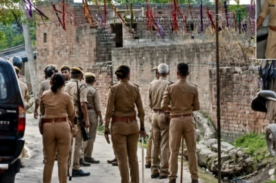 यूपी के हरदोई में SDM पर हमला, पत्थर लगने से फूटा सिर; भाजपा नेता के बेटे पर गुंडई का आरोप