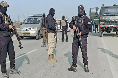 बारामूला में विदेशी पिस्तौलों का जखीरा जब्त, तस्करी नेटवर्क की परतें खुलीं