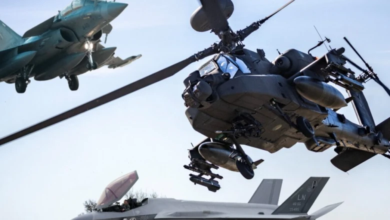 अपाचे: राफेल और F-35 जैसा खतरनाक 'फ्लाइंग टैंक', एक हादसे में अमेरिका को ₹8,50,00,00,000 तक की चोट, जानिए भारत के पास कितने
