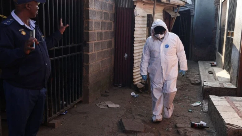 जोहान्सबर्ग में सामूहिक गोलीकांड: वाहन से उतरे हमलावरों ने समूह में खड़े लोगों को भूना, 12 की मौत, 9 घायल