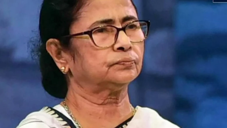 टीएमसी में बगावत: क्या बागी सांसदों का गुट सच में 'दो-तिहाई' तक पहुंच गया, ममता की स्थिति क्या है?