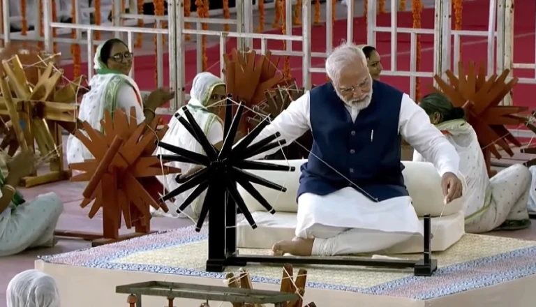 मोदी का संदेश: रील बनाने से वोट नहीं मिलते, अभी और रिकॉर्ड टूटने बाकी हैं