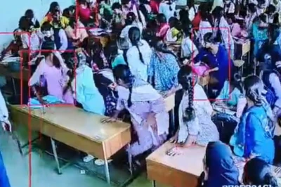 क्लासरूम में पढ़ाई के दौरान अचानक टूटकर गिरा छत का प्लास्टर, कई छात्राएं घायल; सीसीटीवी में कैद हुआ हादसा