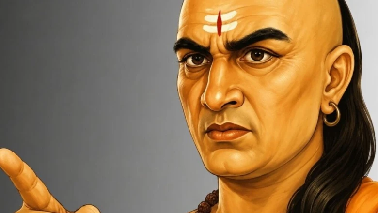 Chanakya Niti: सिर्फ दुश्मन ही नहीं, हालात भी मानेंगे हार, चाणक्य के ये कड़वे सच बदल सकते हैं जिंदगी