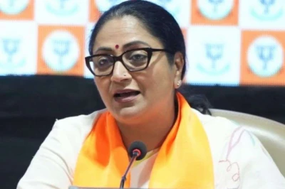 पीएम मोदी के 12 वर्ष पूरे होने पर सीएम रेखा गुप्ता का मीडिया संवाद, कहा- 'विकास यात्रा को मिली नई रफ्तार'