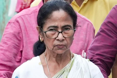 एक्सप्लेनर: क्या ममता बनर्जी का जादू अब उतार पर? अपनों की बगावत ने TMC को हिलाया