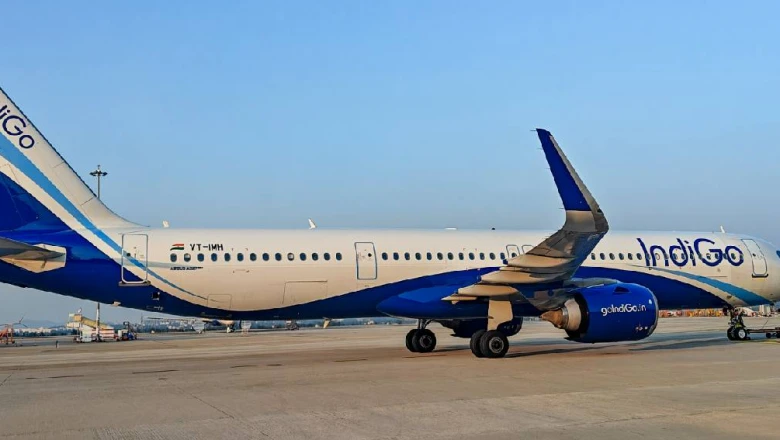 दिल्ली रवाना होने से पहले IndiGo विमान में बम की धमकी, टॉयलेट के टिश्यू पेपर पर मिला संदेश; 180 यात्री थे मौजूद