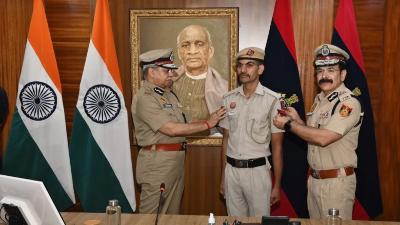 मालवीय नगर अग्निकांड में जान बचाने वाले जांबाज पुलिसकर्मी सम्मानित, मिला आउट-ऑफ-टर्न प्रमोशन और नकद इनाम