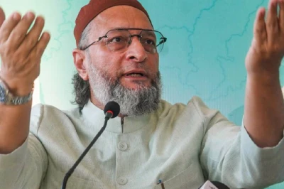 यूपी में चुनावी आगाज: जिस मटेरा सीट पर सपा कभी नहीं हारी, वहीं से ओवैसी फूंकेंगे बिगुल, 200 सीटों पर लड़ने की तैयारी