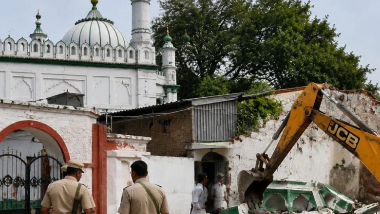 मेरठ: थाने की सरकारी जमीन पर खड़ी हो गई मस्जिद, पुलिस का 7 दिन का अल्टीमेटम; कमेटी बोली- 200 साल पुरानी है