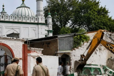 मेरठ: थाने की सरकारी जमीन पर खड़ी हो गई मस्जिद, पुलिस का 7 दिन का अल्टीमेटम; कमेटी बोली- 200 साल पुरानी है