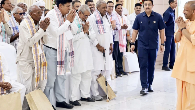 जेवर एयरपोर्ट: जमीन देने से पहले इनकार कर चुके थे किसान, सीएम योगी ने सुनाई मनाने की कहानी