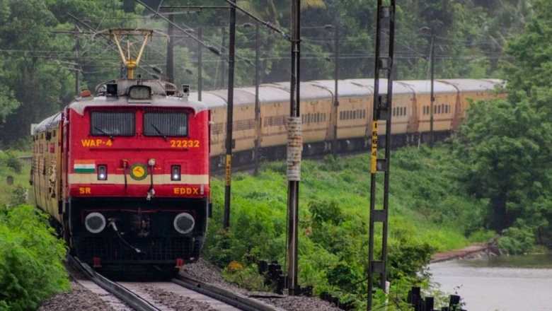 प्रयागराज से वलसाड और मुंबई के बीच दौड़ेंगी 2 नई स्पेशल ट्रेनें, जानें ठहराव और समय-सारिणी