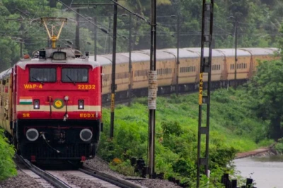 प्रयागराज से वलसाड और मुंबई के बीच दौड़ेंगी 2 नई स्पेशल ट्रेनें, जानें ठहराव और समय-सारिणी