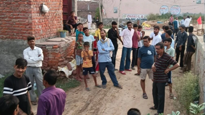 फरीदाबाद में नोटिसों का खौफ: 'ईंट के नीचे दबाकर रख गए कागज', 2000 परिवार पूछ रहे- 'हमारा कसूर क्या?'