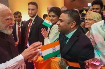 रोटी-नमक और वंदे मातरम् से गूंजा ब्रातिस्लावा, पीएम मोदी का स्लोवाकिया में शानदार स्वागत