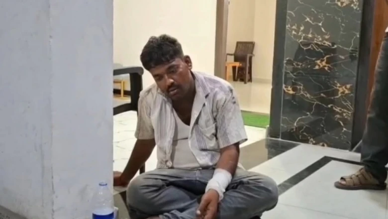 धनबाद: स्टेशन पर भटक रही असम की युवती को घरेलू काम का झांसा, फ्लैट में ले जाकर दुष्कर्म का प्रयास, पड़ोसियों ने बचाया