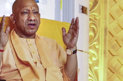 वृद्धजन दुर्व्यवहार जागरूकता दिवस पर सीएम योगी की भावुक पाती— 'सूने होते घर और बढ़ते वृद्धाश्रम मन को व्यथित करते हैं'