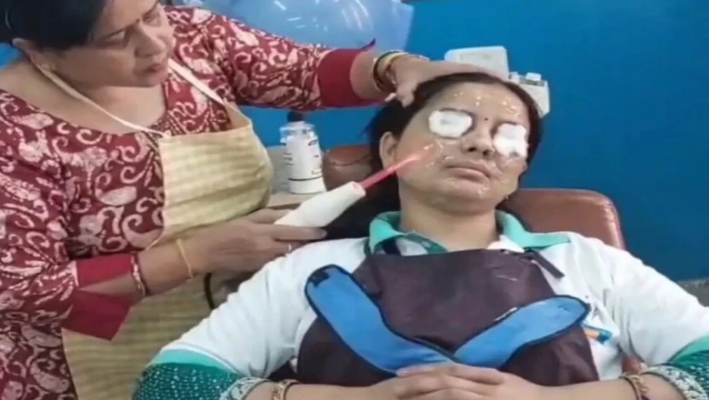 मुफ्त में सीखें ब्यूटी पार्लर का हुनर, मेरठ की महिलाओं को मिल रहा आत्मनिर्भर बनने का मौका